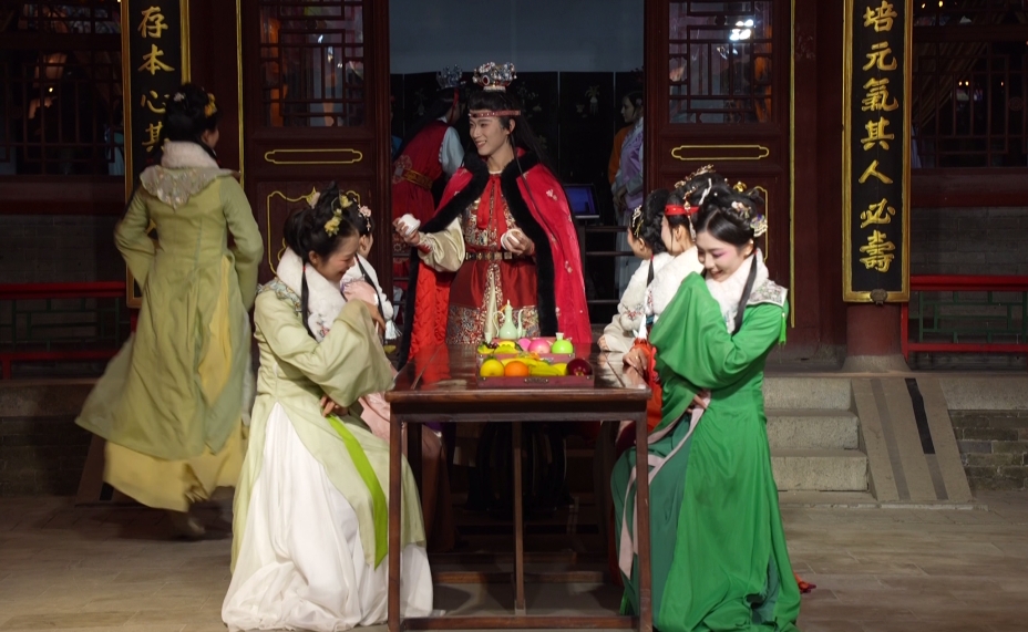 一夢(mèng)入紅樓。受訪者供圖