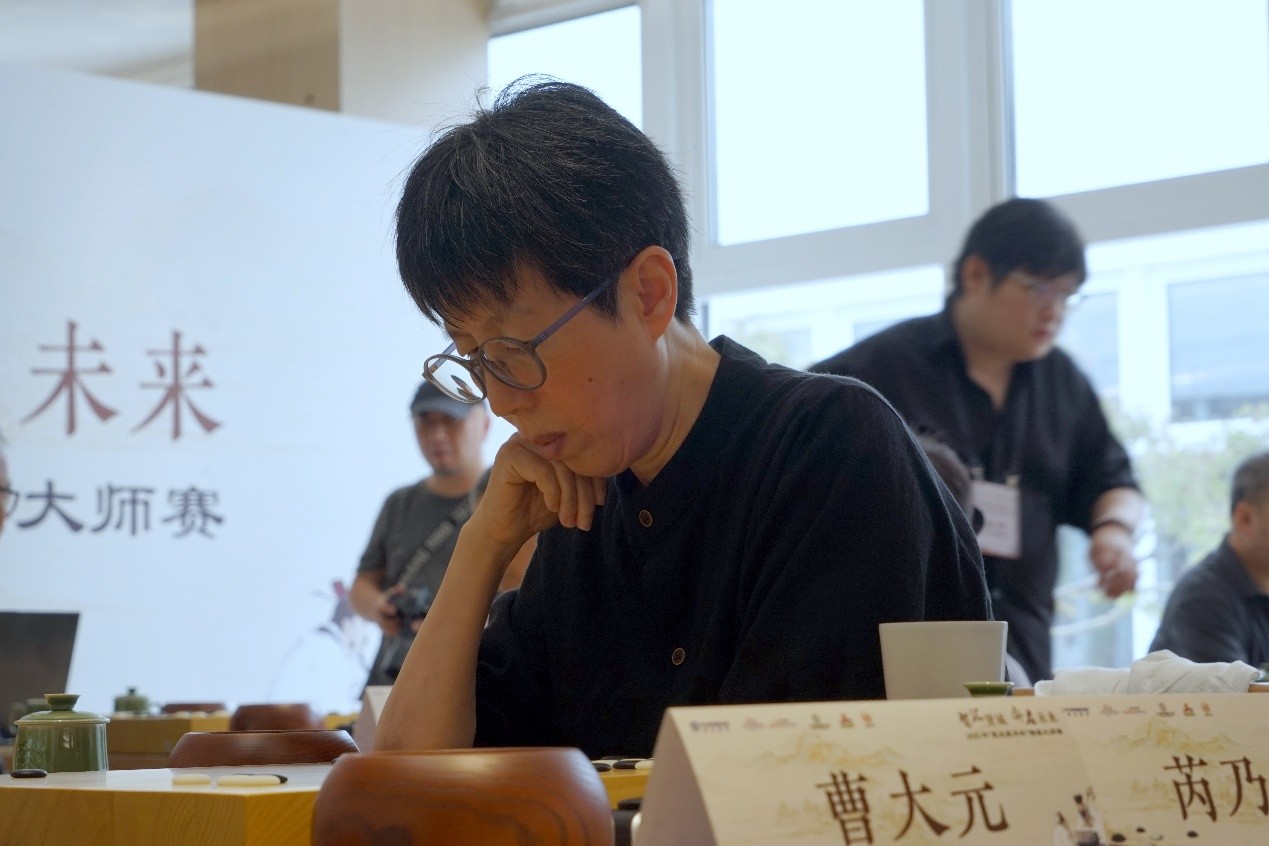芮乃偉在比賽中。中國圍棋協(xié)會供圖